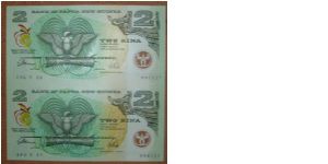 Uncut pair of 2 Kina polymers. Bizzare. Banknote