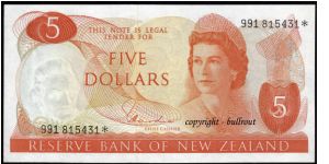 $5 Hardie I ***VARIETY*** 991* Replacement note has a short # 1 in the serial. Notes known have been recorded in the range 991 815410* - 817277*.

Normal note also shown comparison.

For further information see The Decimal Banknotes of New Zealand 1967-2000 by Scott de Young. Banknote