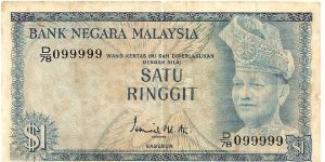 The 2nd series of 1 Ringgit Malaysia.

Serial no: D/78 099999

Obverse: Potrait of the first King of Malaysia.

Reverse: The traditional design of Kijang Emas. Official Bank Negara Malaysia logo.

Size: 120.5 x 64.0mm Banknote