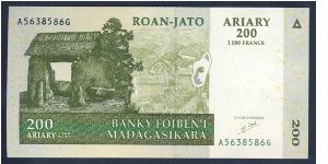 Madagascar 200 Ariary 2004 P87. Banknote