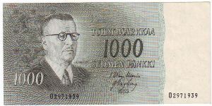 1000 markaa Serie O

Banknote size 142 X 69mm (inch 5,591 X 2,717)

Made of 10,000,000 pieces
	
This note is made of 1961 Banknote