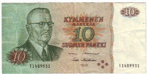 10 Markkaa Serie I

The replacement note i-series (without the stars)

Banknote size 142 X 69mm (inch 5,59 X 2,72)

This note is made of 1982 Banknote