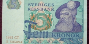 Sveriges Riksbank |
5 Kronor |

Obverse: King Gustav Vasa (1496-1560) |
Reverse: Scenes from the Swedish countryside, including stylised crowing wood-grouse and A capercaillie |
Watermark: Grid of diagonal wavy lines with the number 5 printed in the boxes. Blue and red fibers are irregularly posted in the paper Banknote