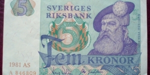 Sveriges Riksbank |
5 Kronor |

Obverse: King Gustav Vasa (1496-1560) |
Reverse: Scenes from the Swedish countryside, including stylised crowing wood-grouse and A capercaillie |
Watermark: Grid of diagonal wavy lines with the number 5 printed in the boxes. Blue and red fibers are irregularly posted in the paper Banknote