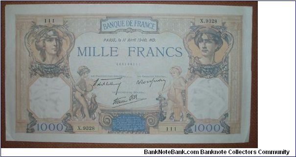 1000 Francs, very large. Banknote