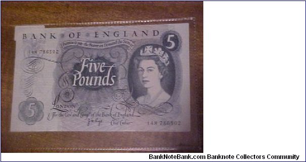 Replacement 5 Pound...like star currency in USA. Banknote