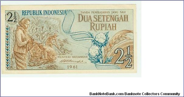 SCARCE! VERY DIFFICULT TO FIND AN ODD DENOMINATION NOTE LIKE THIS IN CRISP/UNC CONDITION! POOR 3RD WORLD COUNTRIES RARELY COUGH UP NOTES LIKE THIS, DUE TO ECONOMICS, AND HEAVY CIRCULATION. Banknote