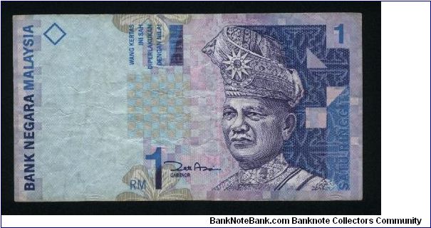 1 Ringgit.

Yang-Di Pertuan Agong, First Head of State of Mlalaysia (died 1960) on face; flora and mountain landscape with lake on back.

Pick #39 Banknote