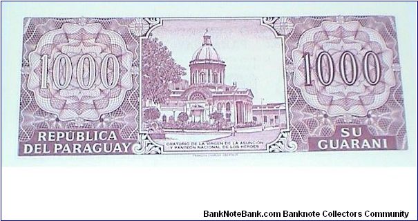 Banknote from Paraguay year 2002