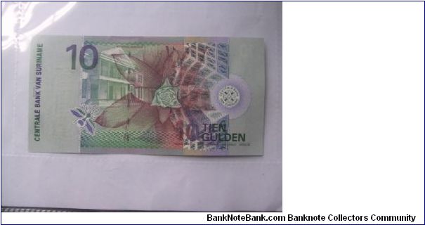 Banknote from Suriname year 2000