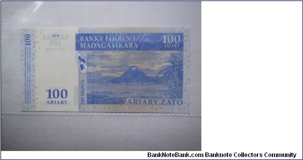 Banknote from Madagascar year 2004