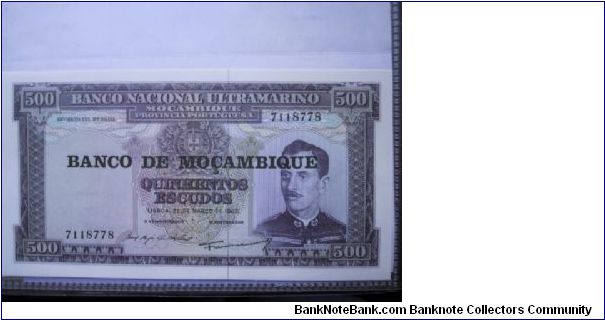 500 Escudos banknote from Mozambique. Uncirculated condition Banknote