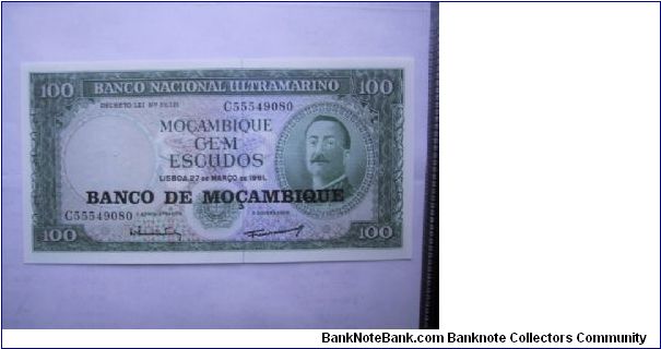 100 Escudos from Mozambique. Uncurculated condition Banknote