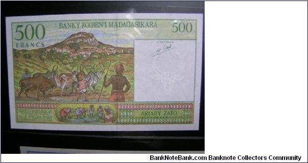 Banknote from Madagascar year 1990