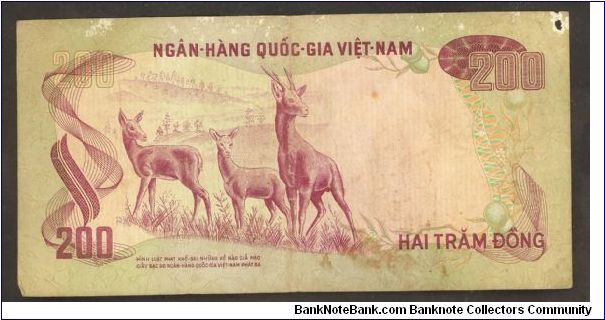 Banknote from Vietnam year 1972