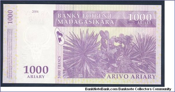 Banknote from Madagascar year 2004