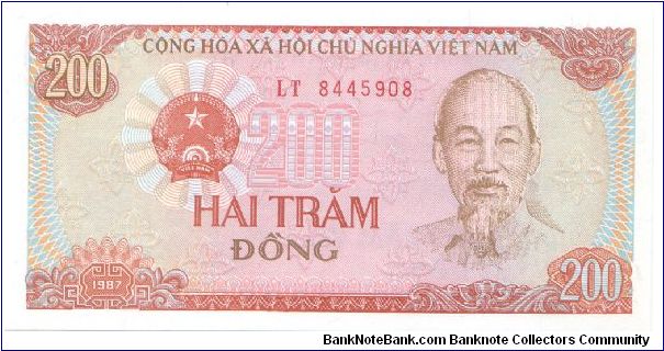 1988 STATE BANK OF VIETNAM 200 DONG

P100 Banknote