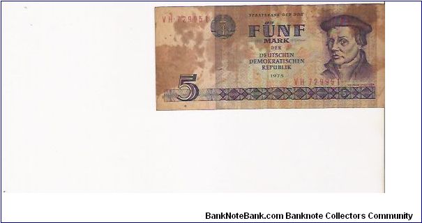 5 MARK

VH 729951

P # 27 Banknote