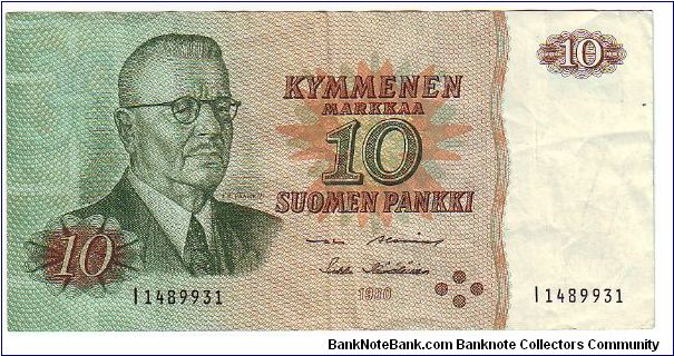 10 Markkaa Serie I

The replacement note i-series (without the stars)

Banknote size 142 X 69mm (inch 5,59 X 2,72)

This note is made of 1982 Banknote