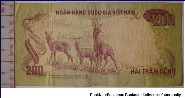 Banknote from Vietnam year 1972