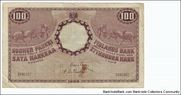 100 Markkaa 1909 

Very rare

This note has been made of 2,575,000 pieces Banknote size 170 X 102mm (inch 6,69 X 4,016) This note is made of 10.12-31.12.1913 Banknote