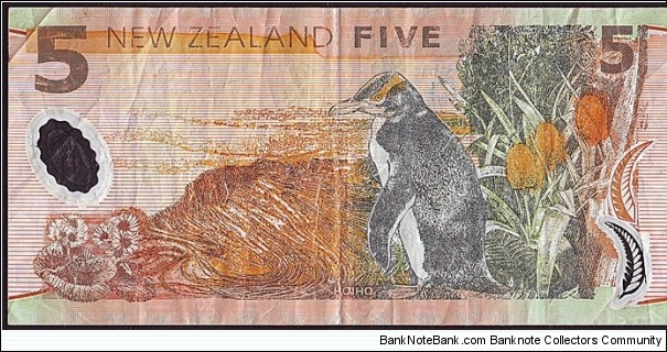 Banknote from New Zealand year 2001