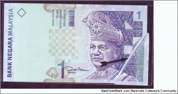 MALAYSIA :FOLDS ERROR Banknote