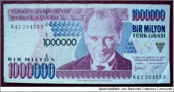 Türkiye Cumhuriyet Merkez Bankası | 1,000,000 Lirası |

Obverse: President Mustafa Kemal Atatürk |
Reverse: Hydroelectric dam in Sanliurfa – Adiyaman |
Watermark: Kemal Atatürk Banknote