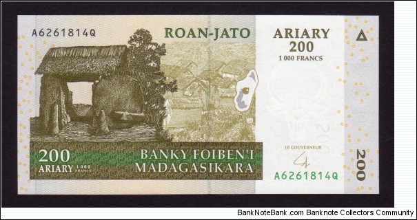 Madagascar 2004 P-87 200 Ariary Banknote