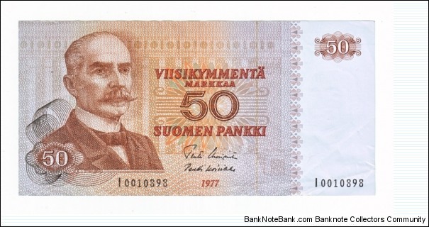 50 markkaa serie I Banknote size 142 X 69mm (inch 5,591 X 2,72) Made of 240.000 pieces. This note is made of 1981 Banknote
