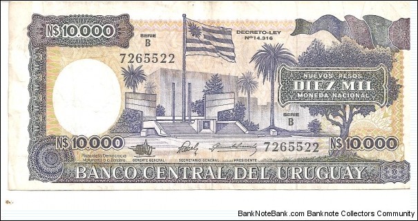 P67b - 10,000 Nuevos Pesos 
Series - B Banknote