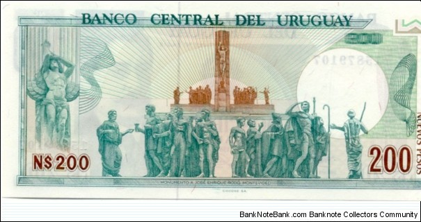 Banknote from Uruguay year 1986