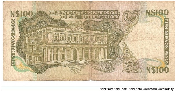 Banknote from Uruguay year 1975