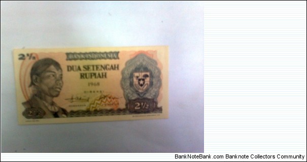 2 1/2 rupiah. two and a half rupiah Banknote
