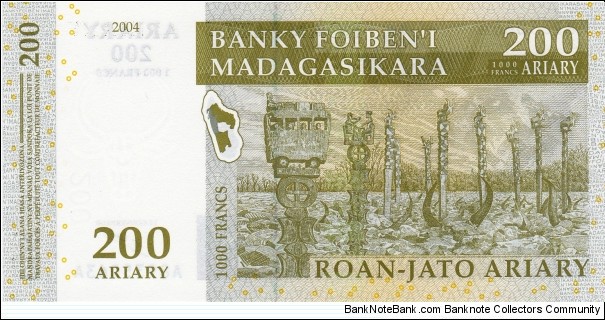 Banknote from Madagascar year 2004