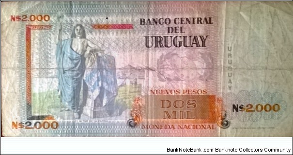 Banknote from Uruguay year 1989