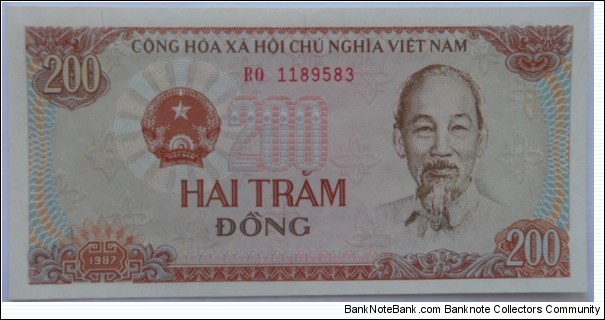 200 Dong Banknote