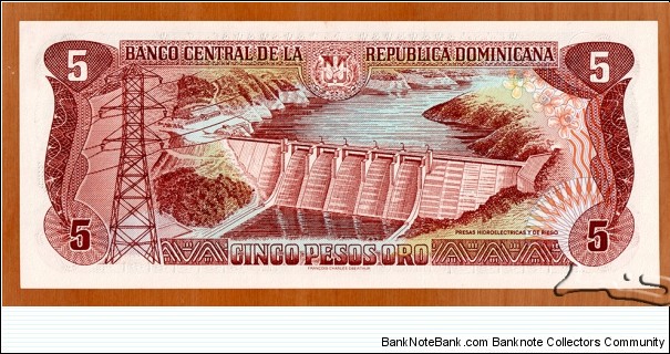 Banknote from Dominican Republic year 1996