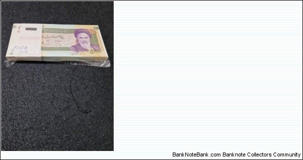 UNC in bundle our PCS you can buy, contact us fore more info, 
same signature is sent but different serial number than picture
 Banknote